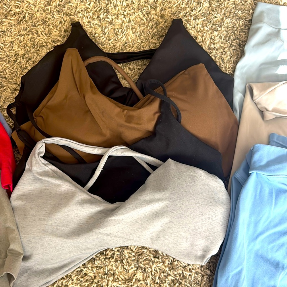 Danysu workout halter twist brad and shorts and leggings